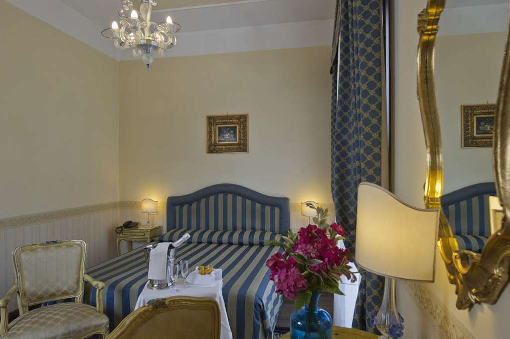 Hotel Villa Edera Венеция Лидо Стая снимка
